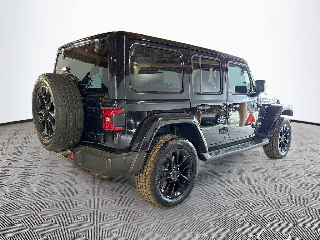 Certified 2022 Jeep Wrangler Unlimited Sahara AWD/4WD image 6