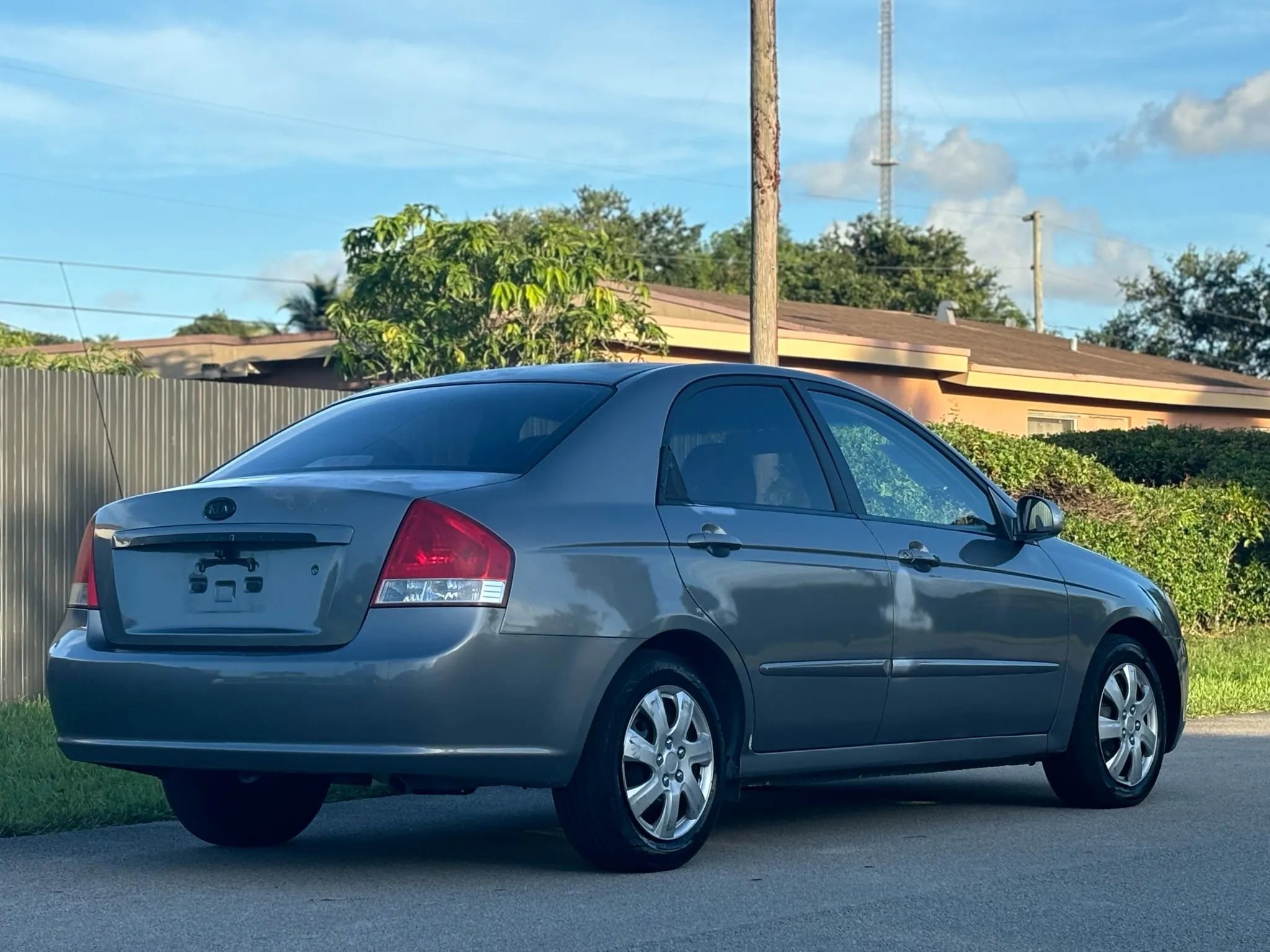 Used 2007 Kia Spectra EX image 4
