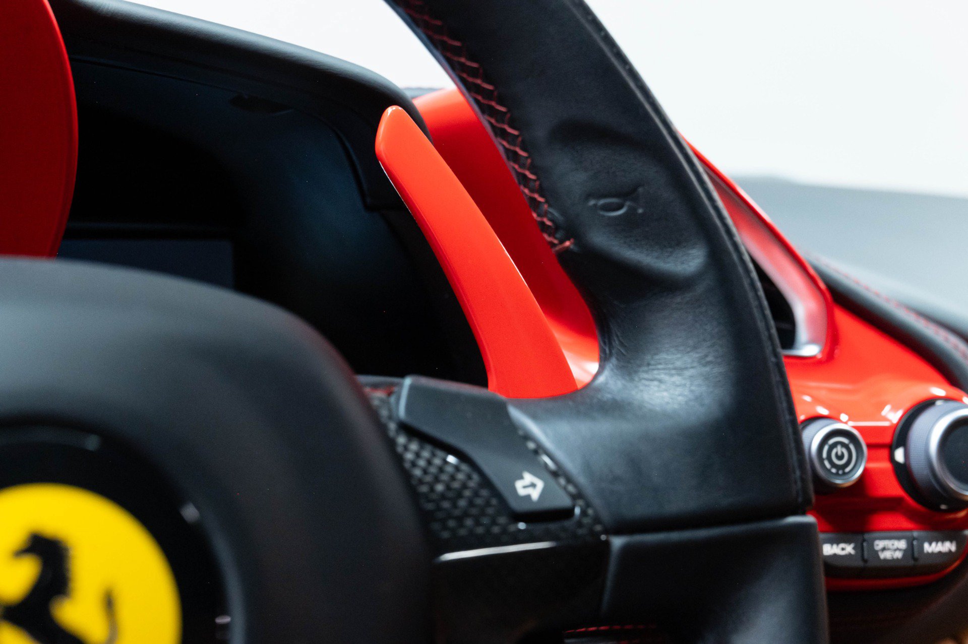 Used 2016 Ferrari 488 GTB RWD image 16