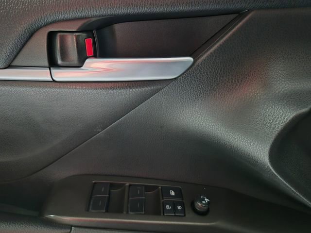 Used 2023 Toyota Camry SE w/ Convenience Package FWD image 15