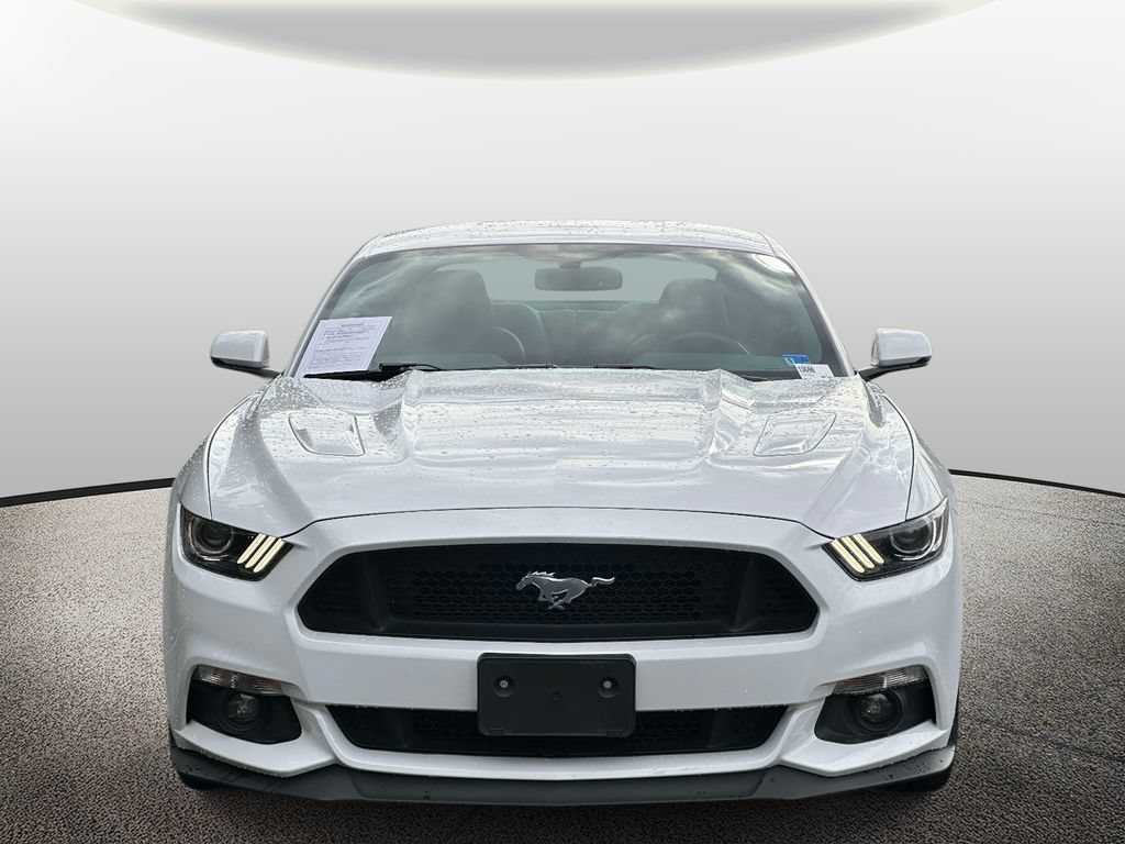 Used 2017 Ford Mustang GT Premium w/ GT Performance Package RWD image 5
