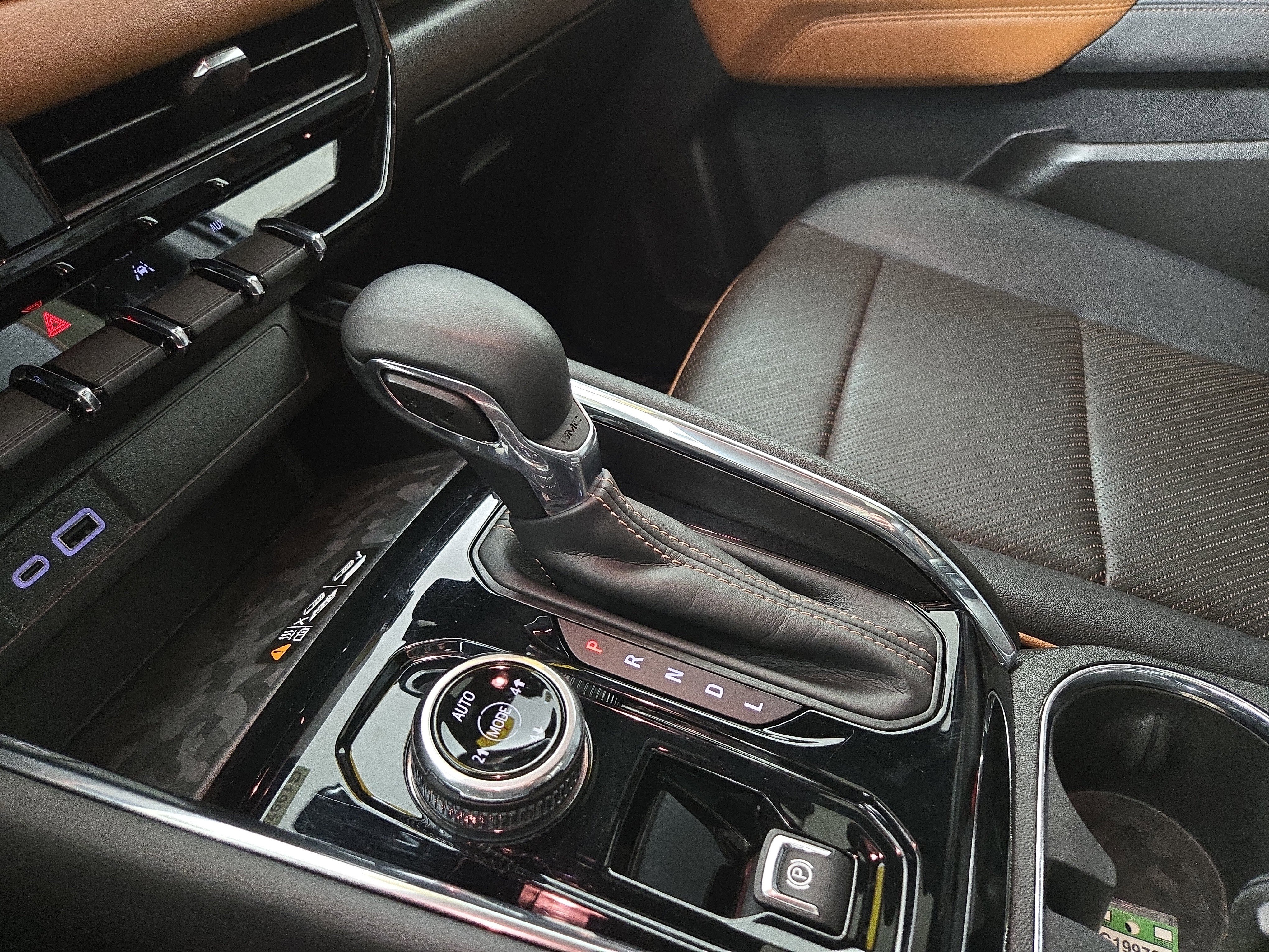 Certified 2024 GMC Canyon AT4 w/ AT4 Premium Package image 23