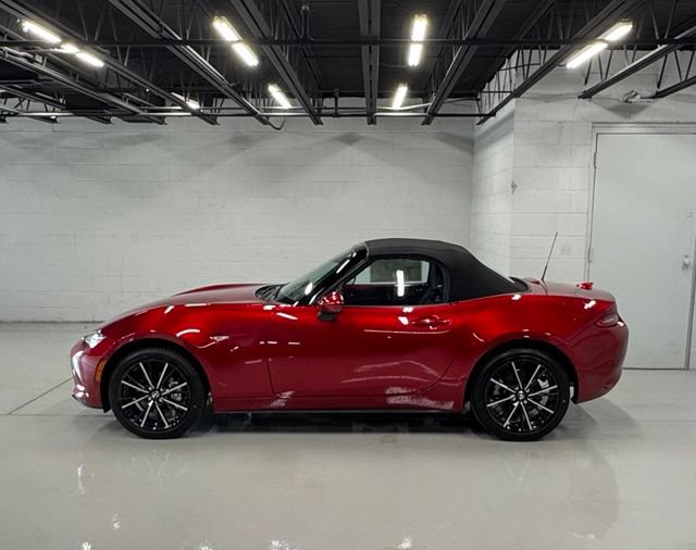 New 2026 MAZDA MX-5 Miata Grand Touring w/ Weather Package RWD image 4