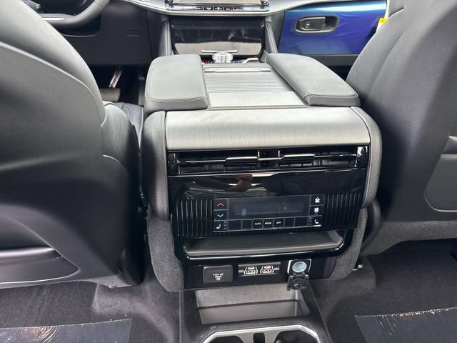 New 2026 Jeep Grand Wagoneer Limited AWD/4WD image 10