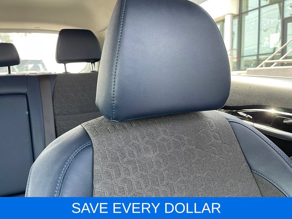Used 2025 Kia Seltos S FWD image 19
