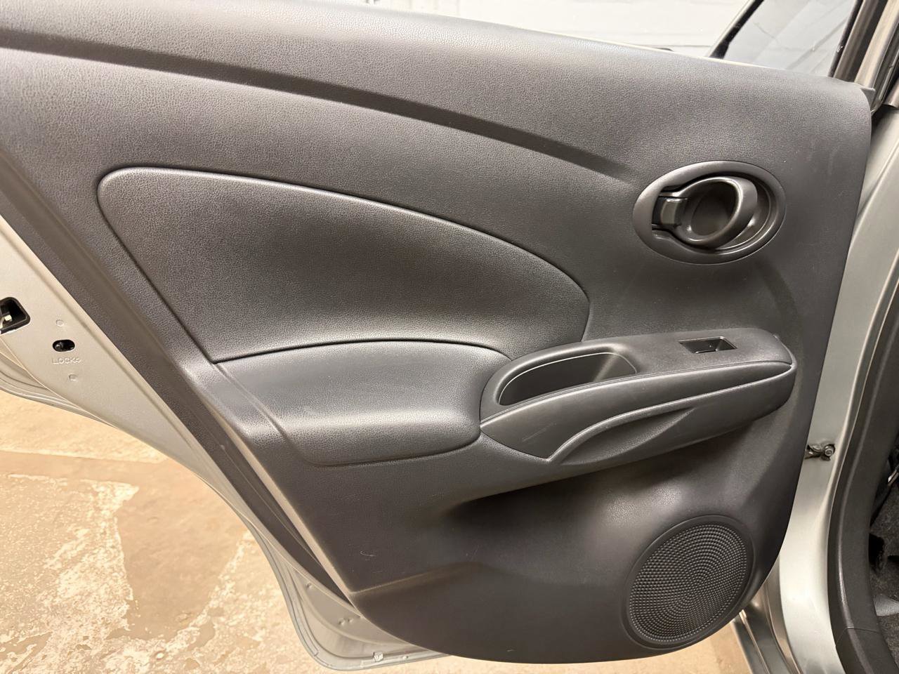 Used 2012 Nissan Versa SV FWD image 25