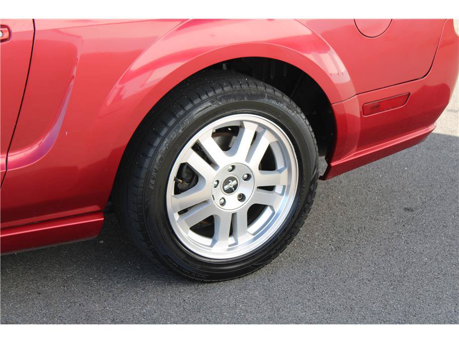 Used 2007 Ford Mustang GT Premium RWD image 6