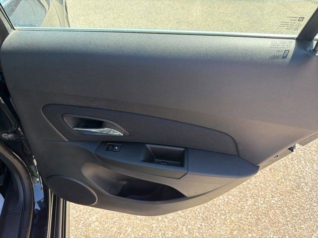 Used 2014 Chevrolet Cruze LT w/ RS Package FWD image 10