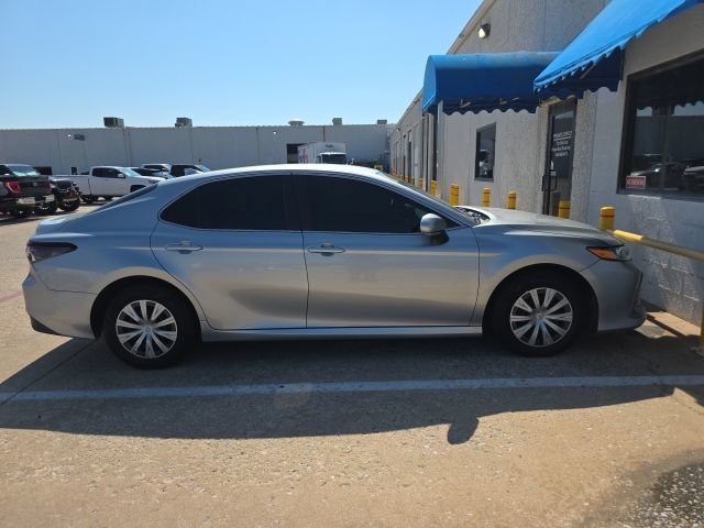 Used 2023 Toyota Camry LE FWD image 6