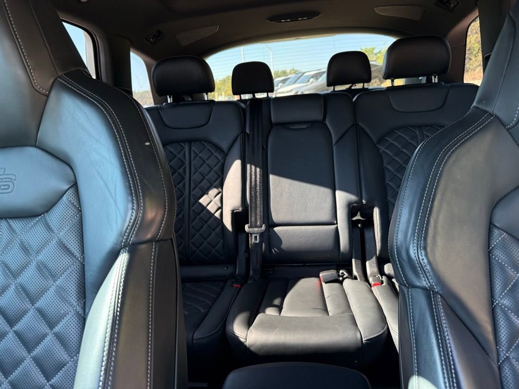 Used 2022 Audi SQ7 Prestige image 22