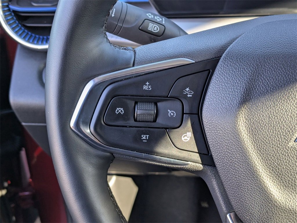 Used 2025 Chevrolet Trax LT w/ LT Convenience Package image 15