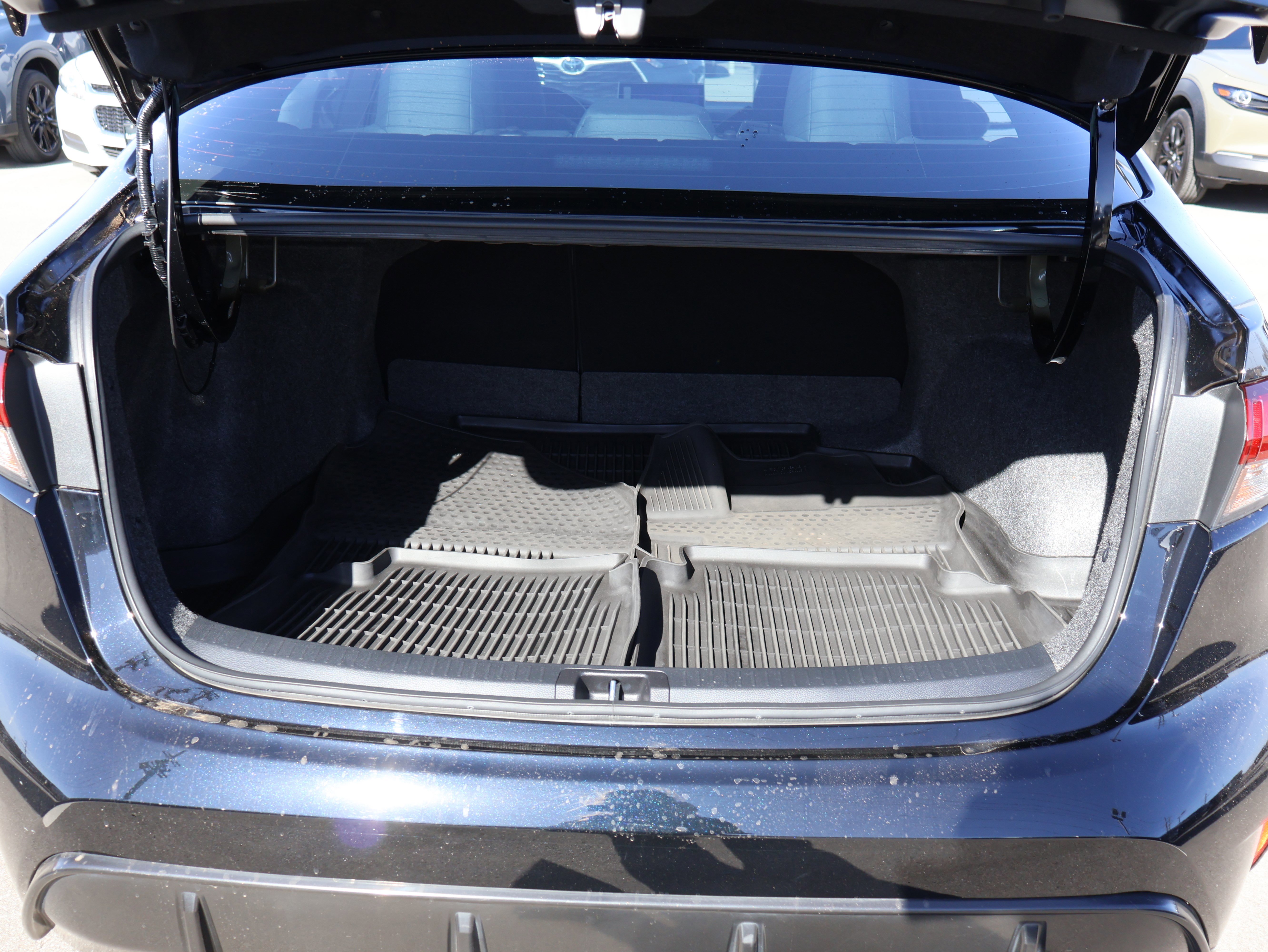 Used 2025 Toyota Corolla FX w/ Convenience Package image 17