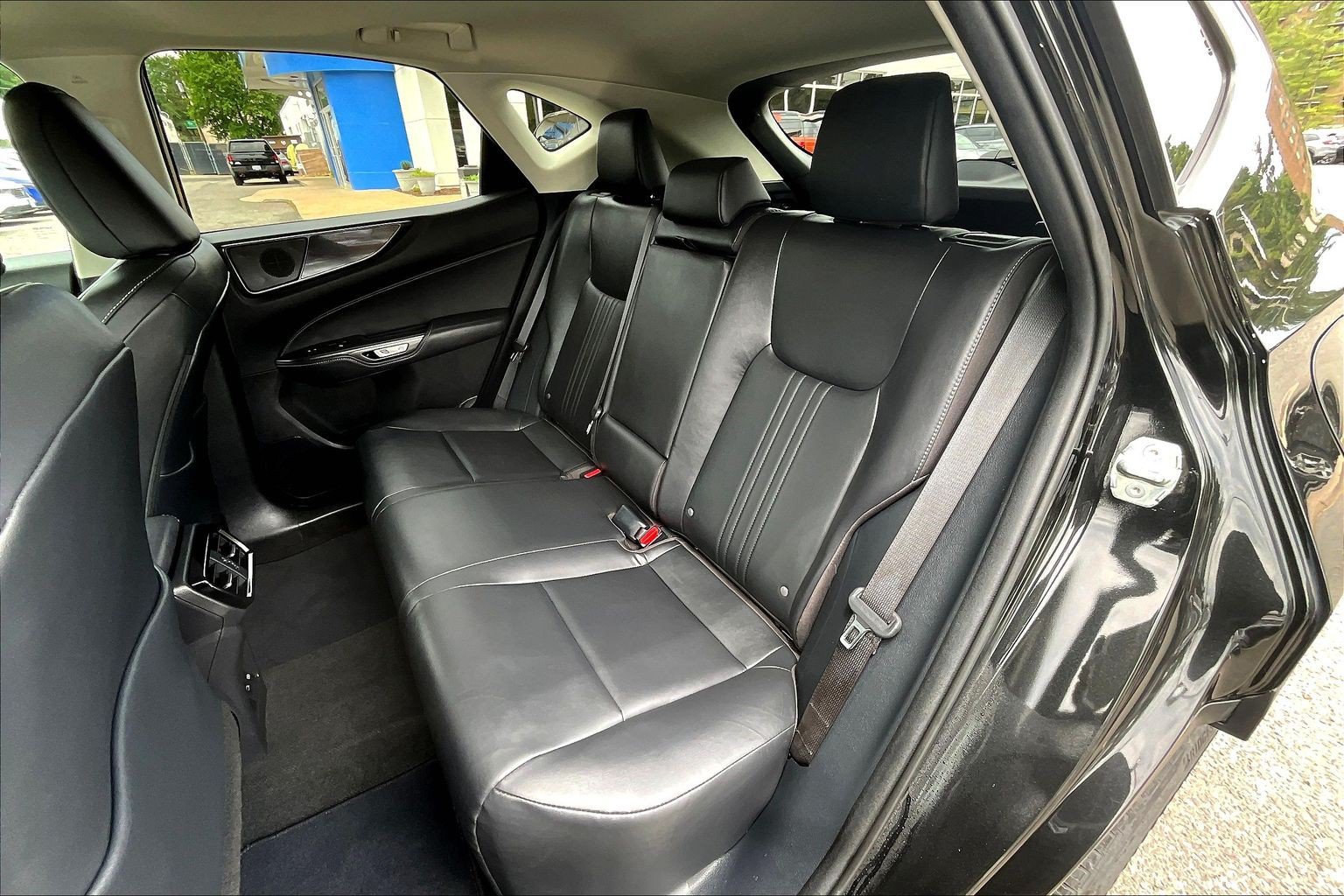 Used 2024 Lexus NX 350 AWD w/ Cold Area Package image 28
