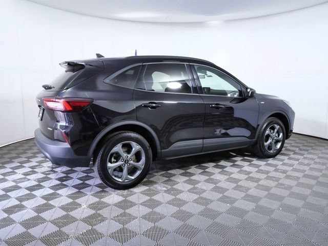Certified 2025 Ford Escape ST-Line AWD/4WD image 8