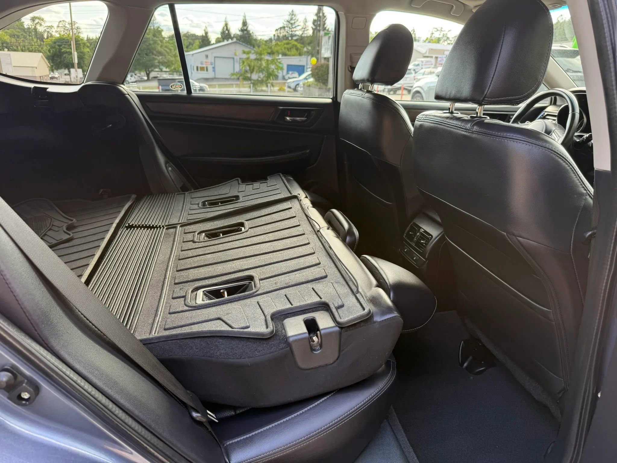 Used 2017 Subaru Outback 2.5i Limited AWD/4WD image 24