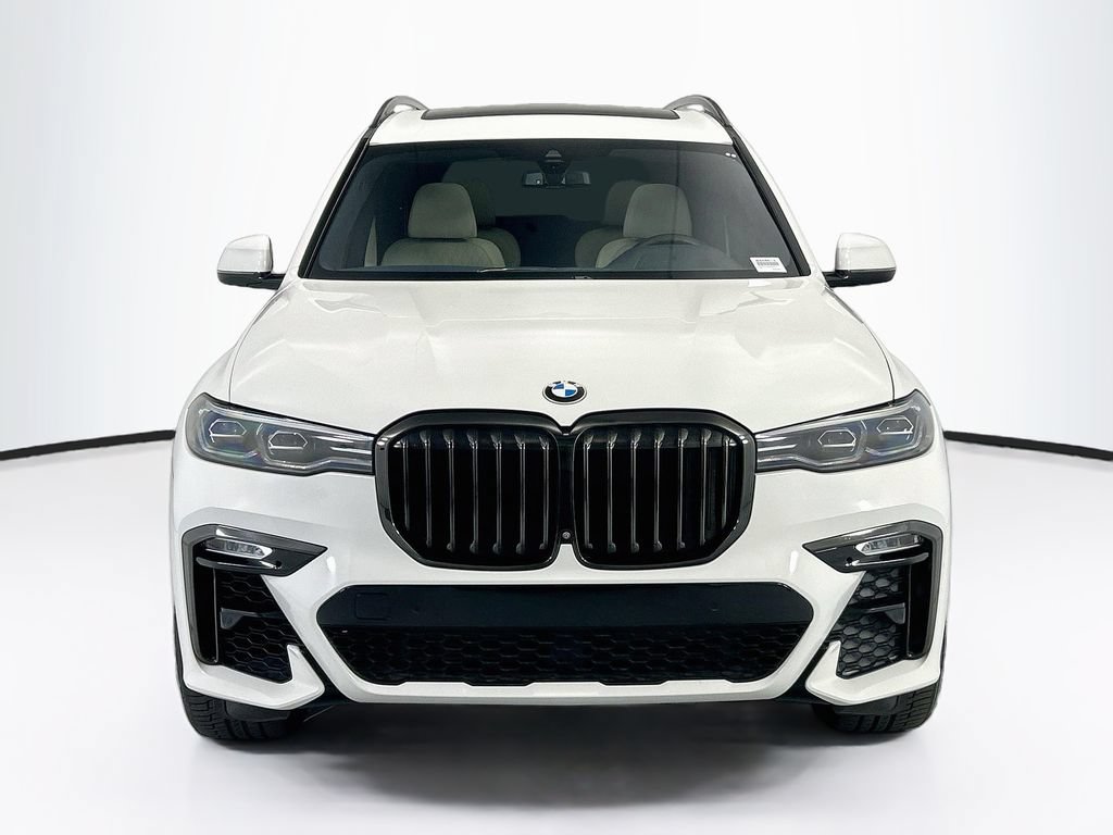 Used 2021 BMW X7 xDrive40i w/ M Sport Package AWD/4WD image 2