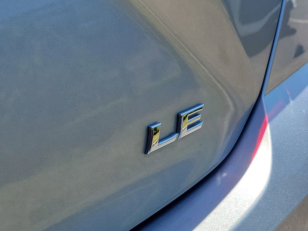 Used 2025 Toyota Camry LE FWD image 6
