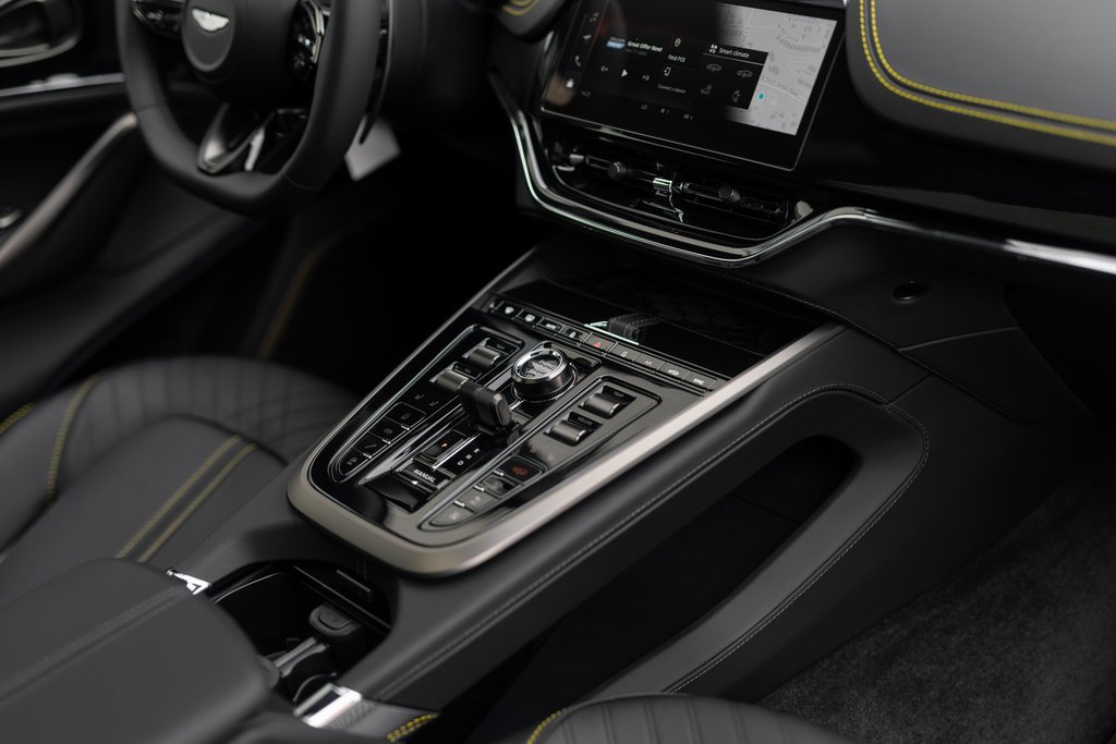 New 2026 Aston Martin DBX 707 image 17