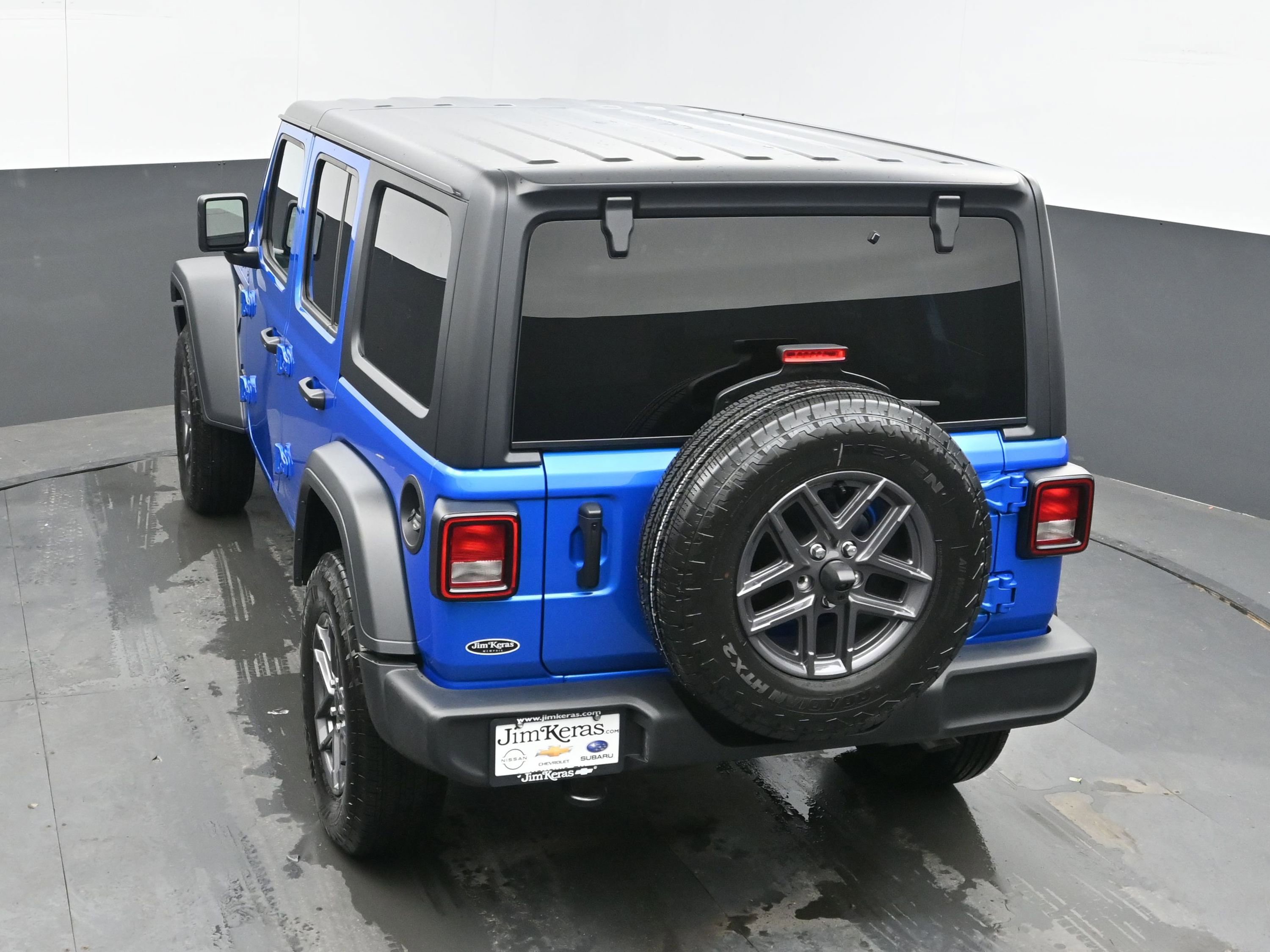 Used 2025 Jeep Wrangler Sport S image 36