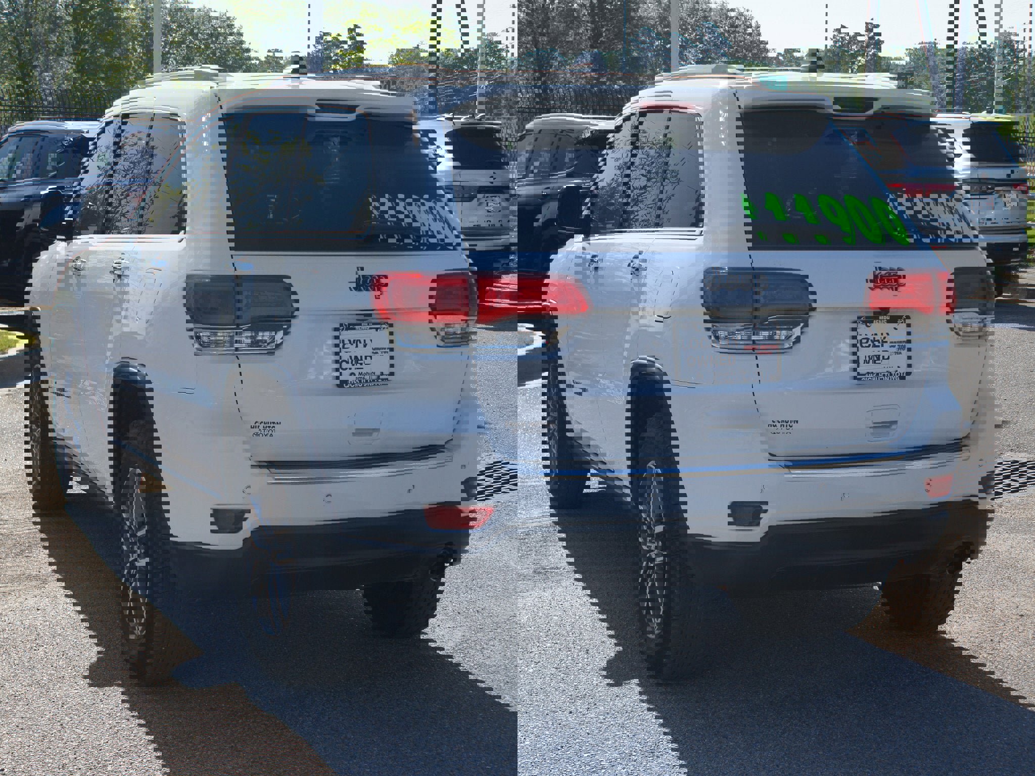 Used 2018 Jeep Grand Cherokee Limited image 13