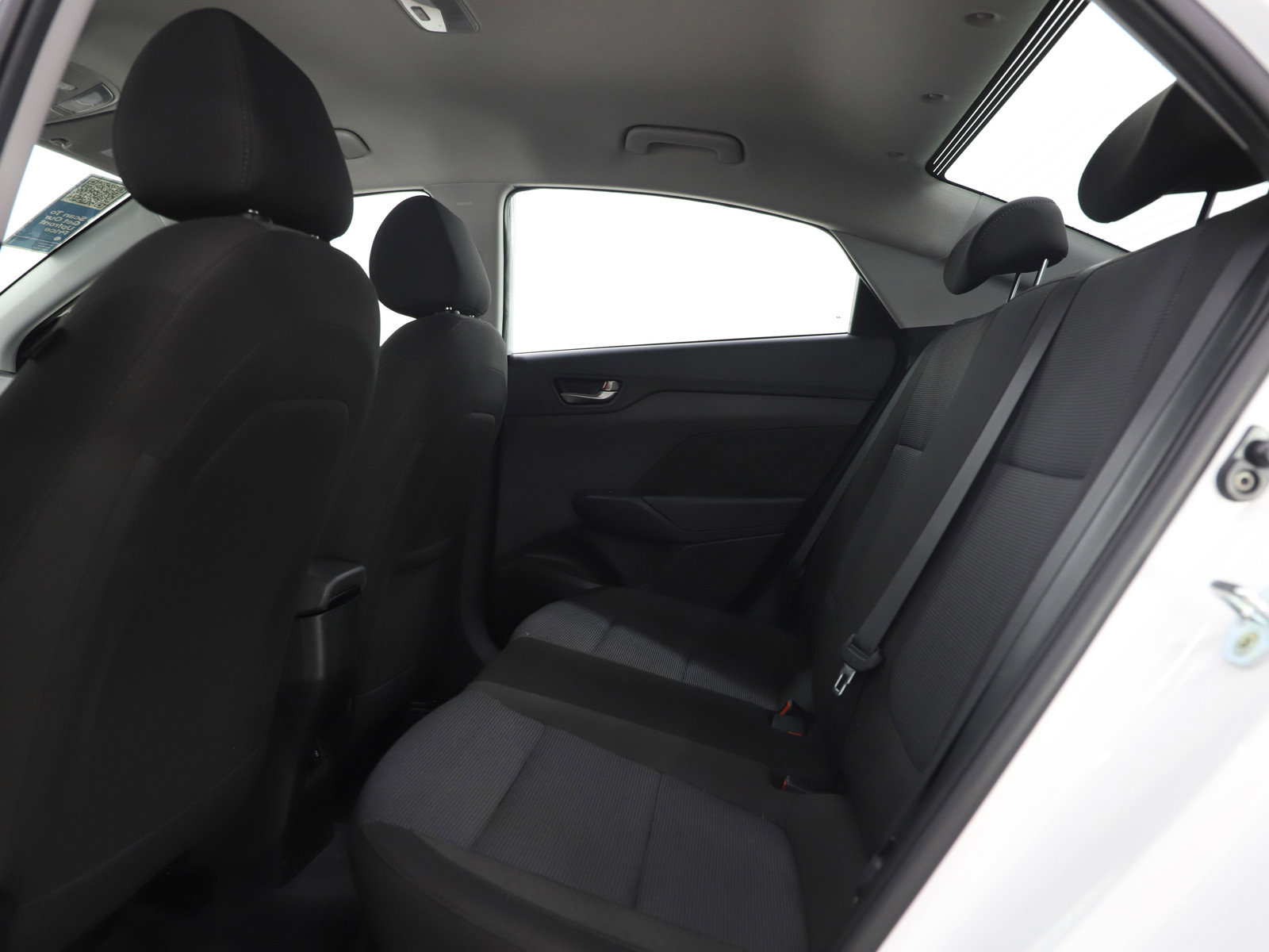 Used 2022 Hyundai Accent SEL image 18