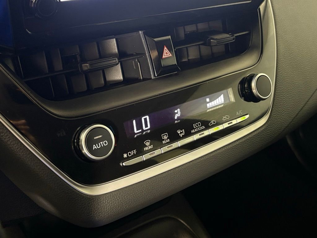 Used 2025 Toyota Corolla LE FWD image 23