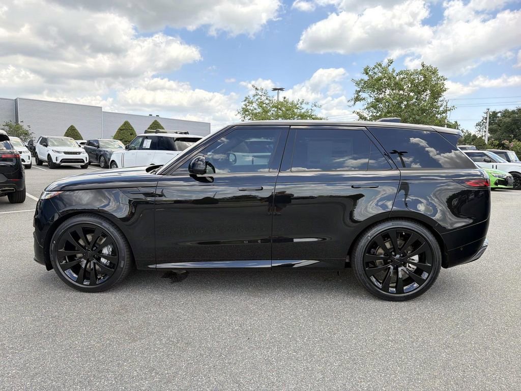 New 2026 Land Rover Range Rover Sport Dynamic SE AWD/4WD image 2