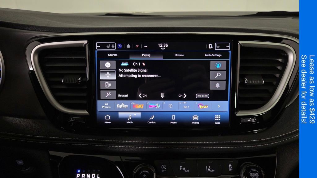 New 2026 Chrysler Pacifica Select image 23