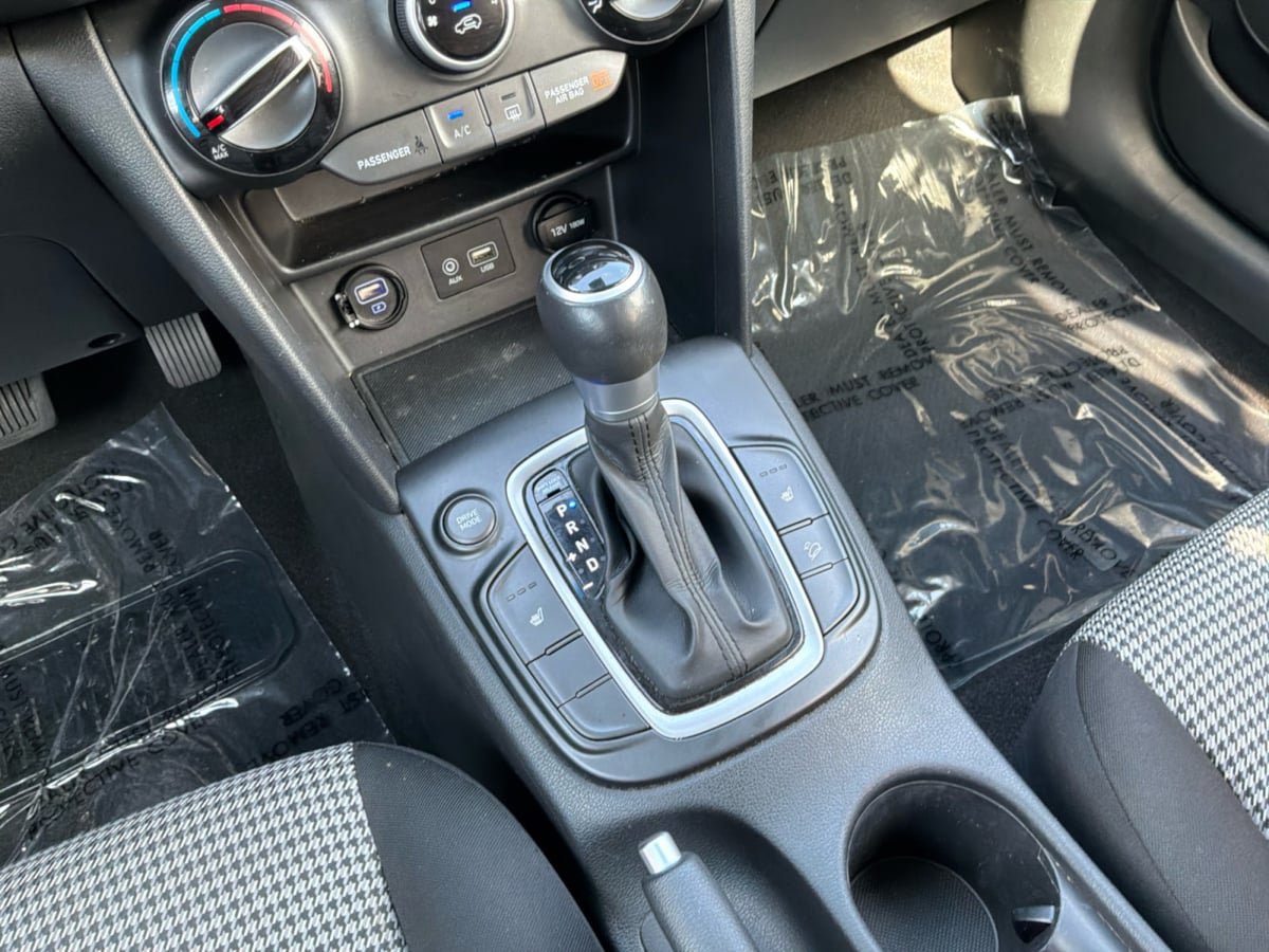 Used 2021 Hyundai Kona SEL w/ Cargo Package FWD image 16