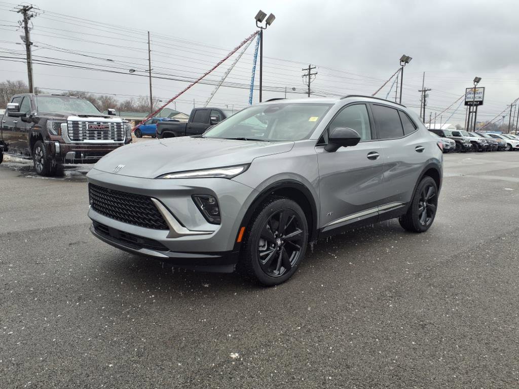 New 2025 Buick Envision Sport Touring image 3