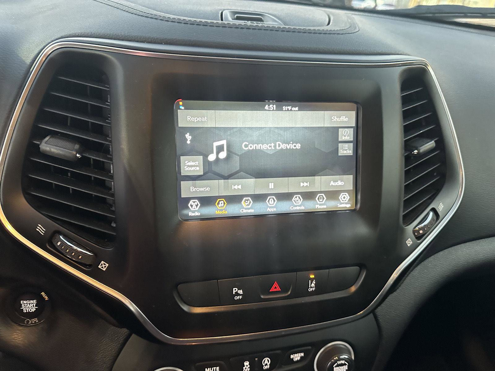 Used 2021 Jeep Cherokee Latitude Lux image 15