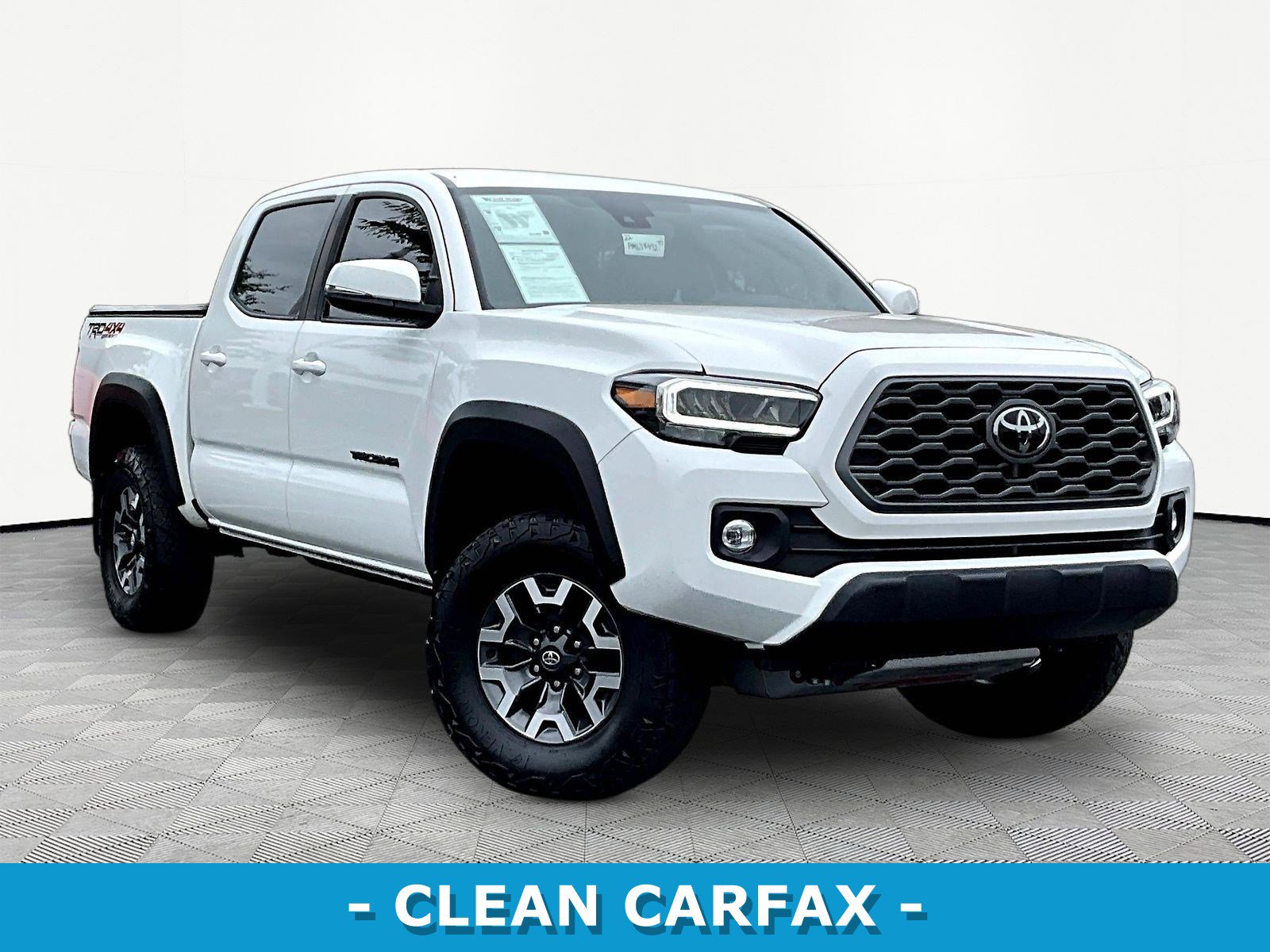 Used 2023 Toyota Tacoma TRD Off-Road AWD/4WD image 3