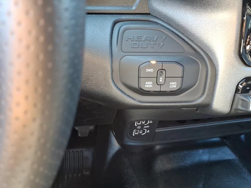 New 2026 RAM 2500 Tradesman w/ Chrome Appearance Group AWD/4WD image 16