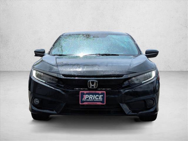 Used 2017 Honda Civic Touring image 2