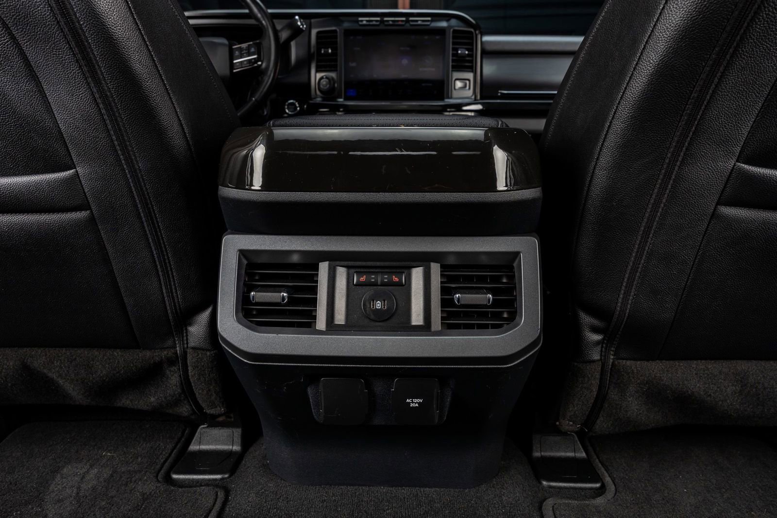 Used 2023 Ford F250 Lariat w/ Lariat Ultimate Package image 32