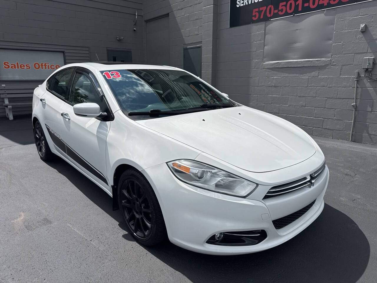 Used 2013 Dodge Dart Limited FWD image 1