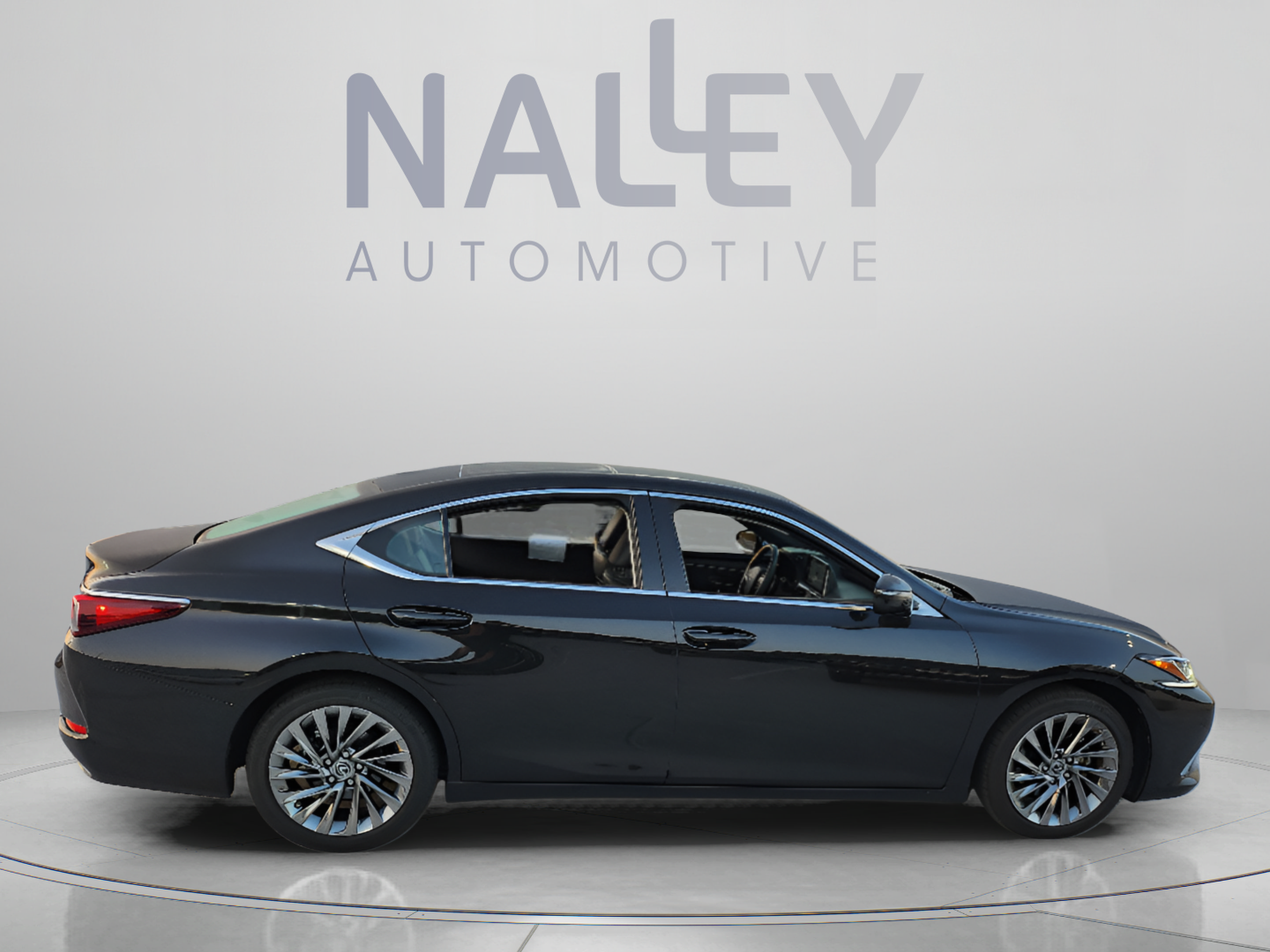 Certified 2024 Lexus ES 350 w/ Technology Package FWD image 6