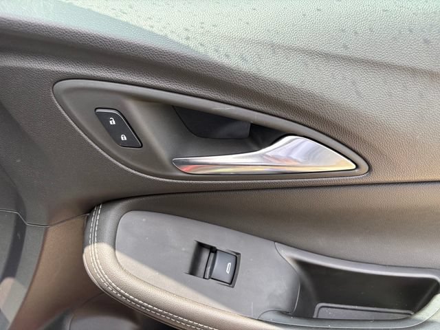 Used 2024 Buick Encore GX Preferred FWD image 25