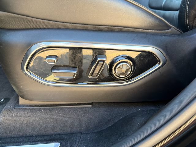 Used 2021 Jeep Grand Cherokee L Overland w/ Luxury Tech Group IV AWD/4WD image 24