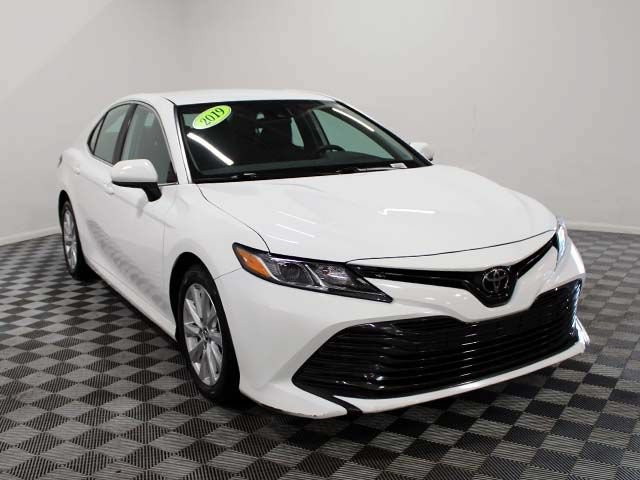 Certified 2019 Toyota Camry LE FWD image 8
