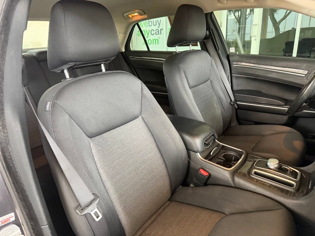 Used 2019 Chrysler 300 Touring w/ Sport Appearance Package RWD image 22