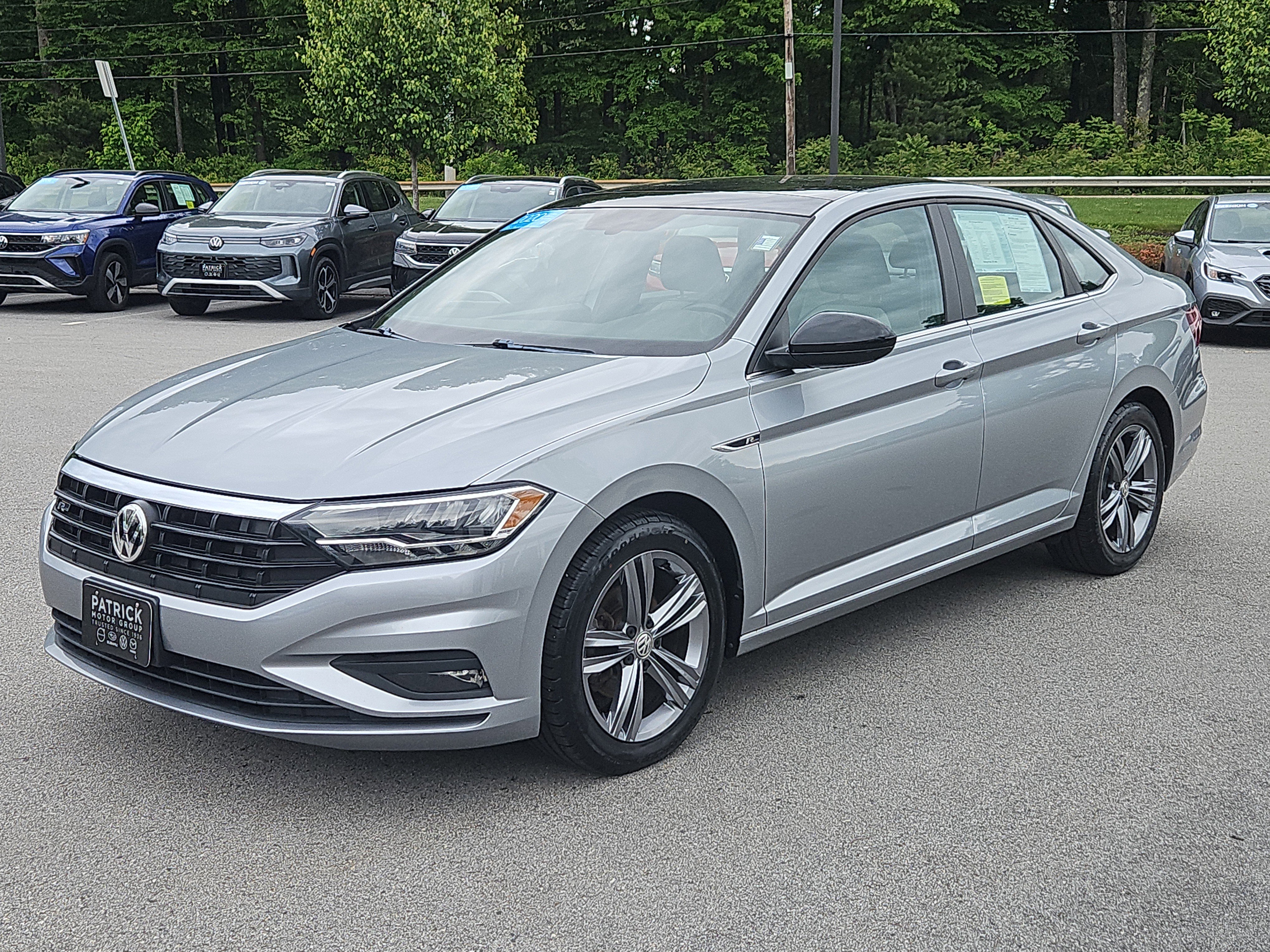 Certified 2020 Volkswagen Jetta R-Line w/ R-Line Cold Weather Package FWD image 25