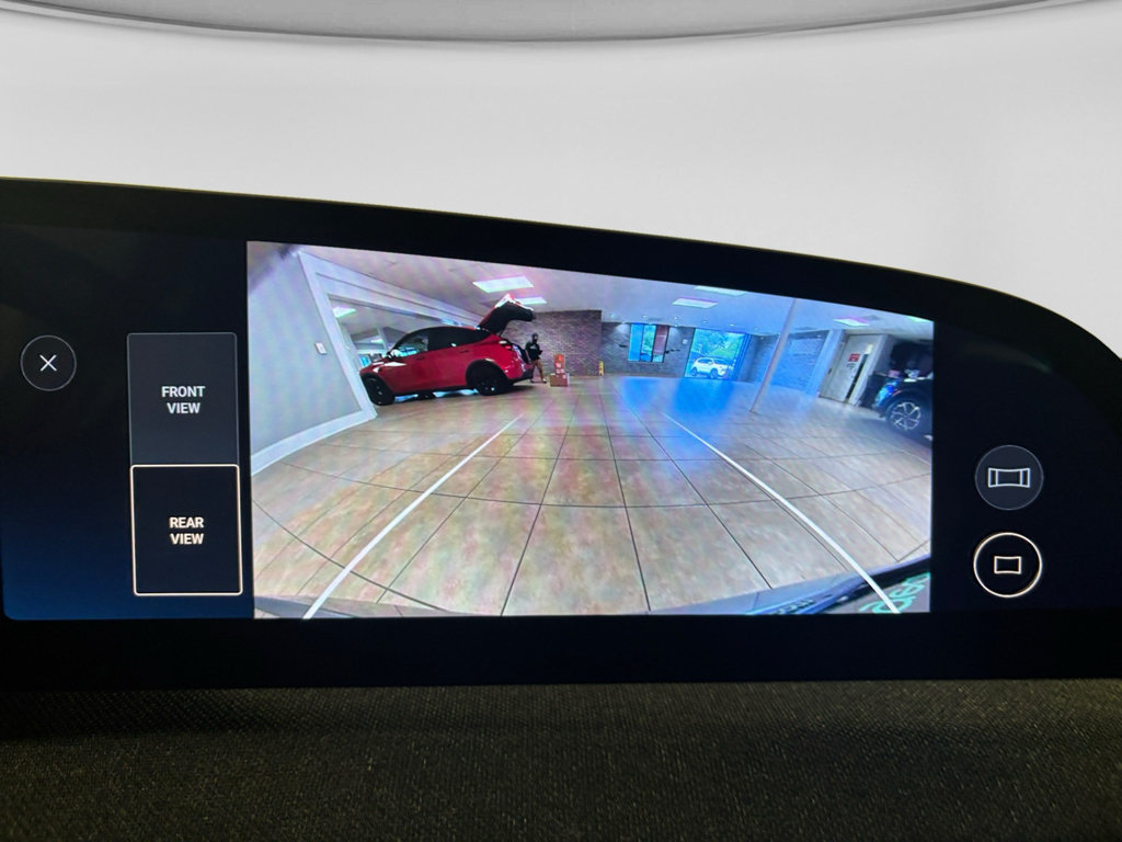 Used 2025 Lucid Air Pure RWD image 22
