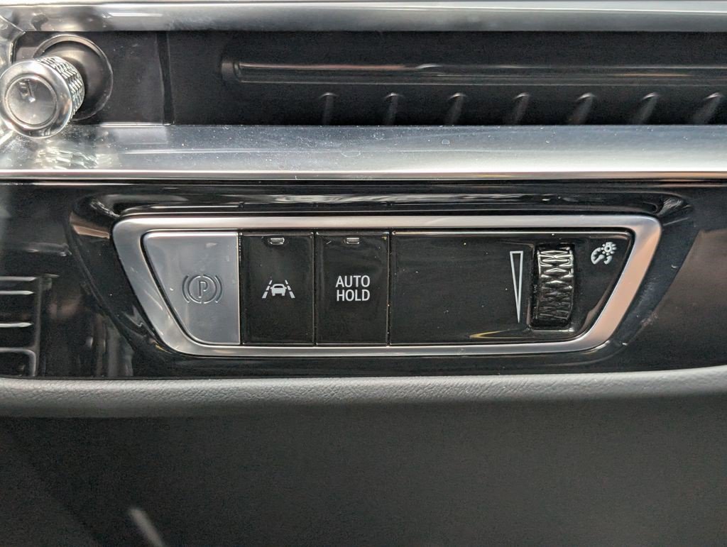 Certified 2024 Cadillac Lyriq Sport AWD/4WD image 30