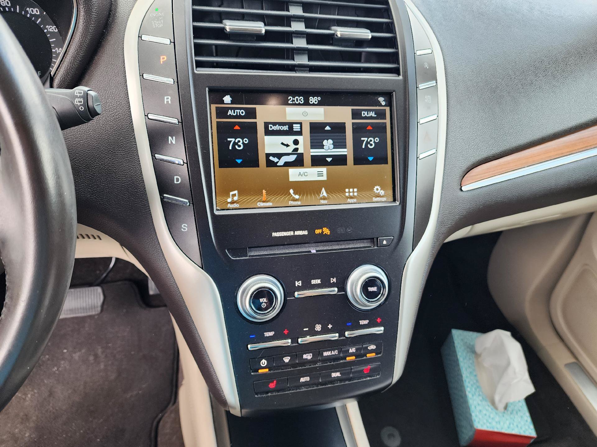 Used 2019 Lincoln MKC Select w/ Select Plus Package FWD image 9