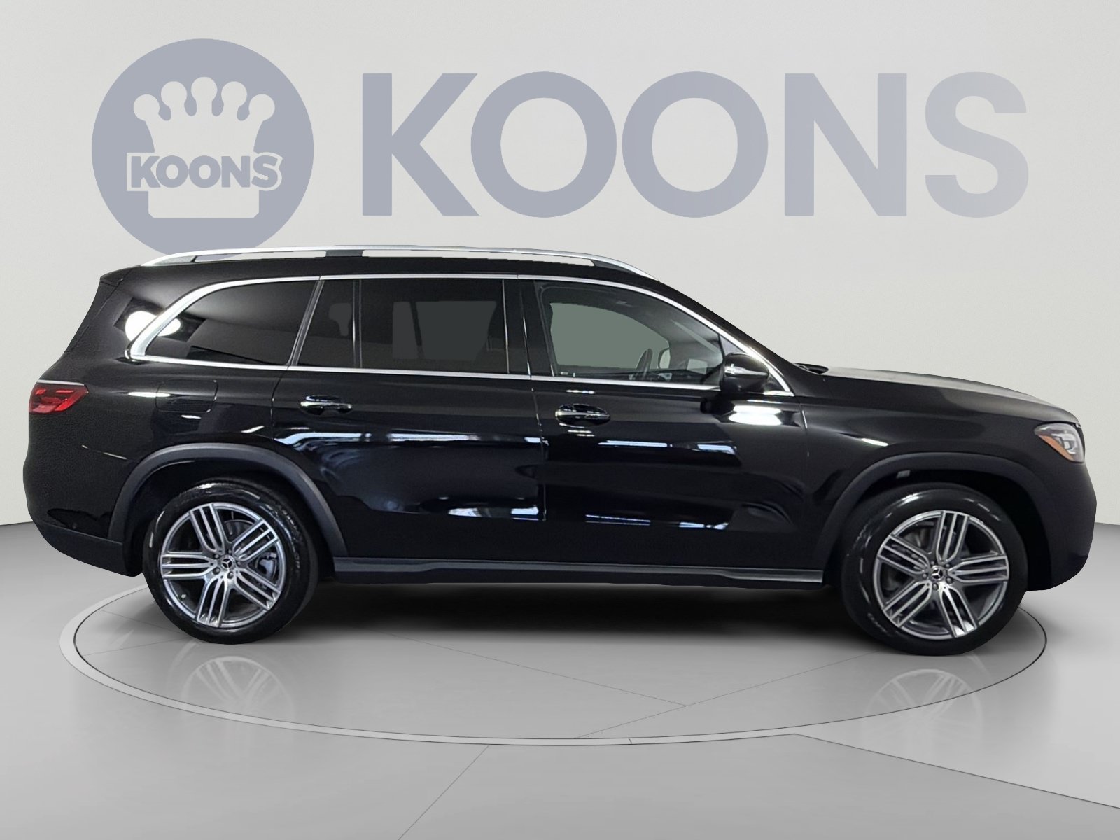 Used 2025 Mercedes-Benz GLS 450 4MATIC image 8