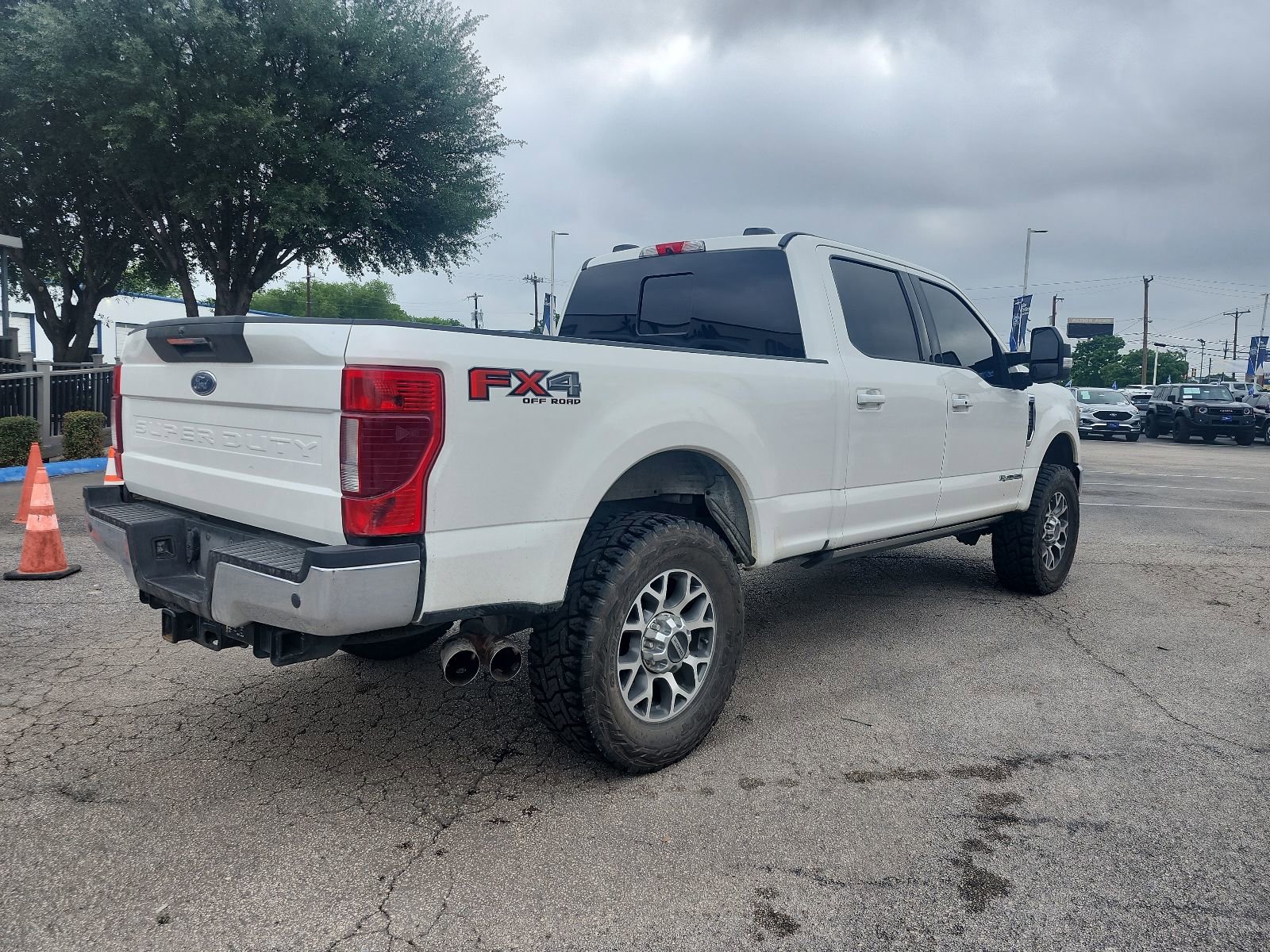 Used 2021 Ford F250 Lariat w/ Lariat Ultimate Package AWD/4WD image 3