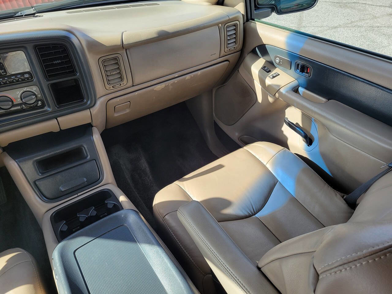 Used 2002 Chevrolet Avalanche 2WD image 22