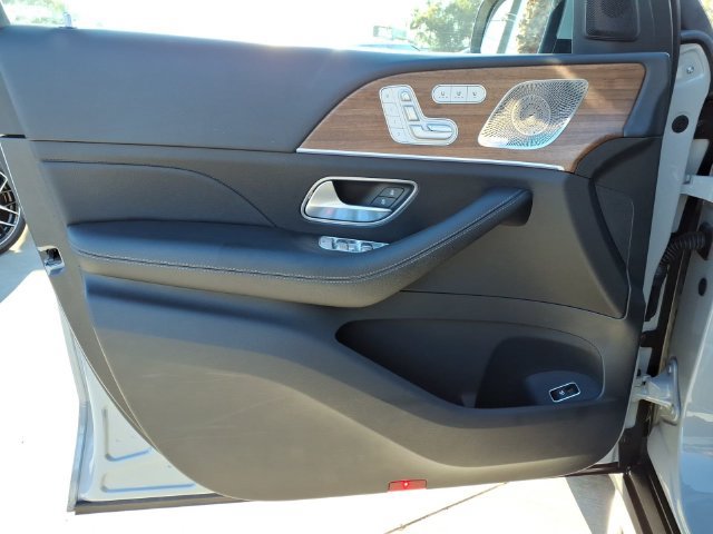 Certified 2025 Mercedes-Benz GLE 450 4MATIC image 12
