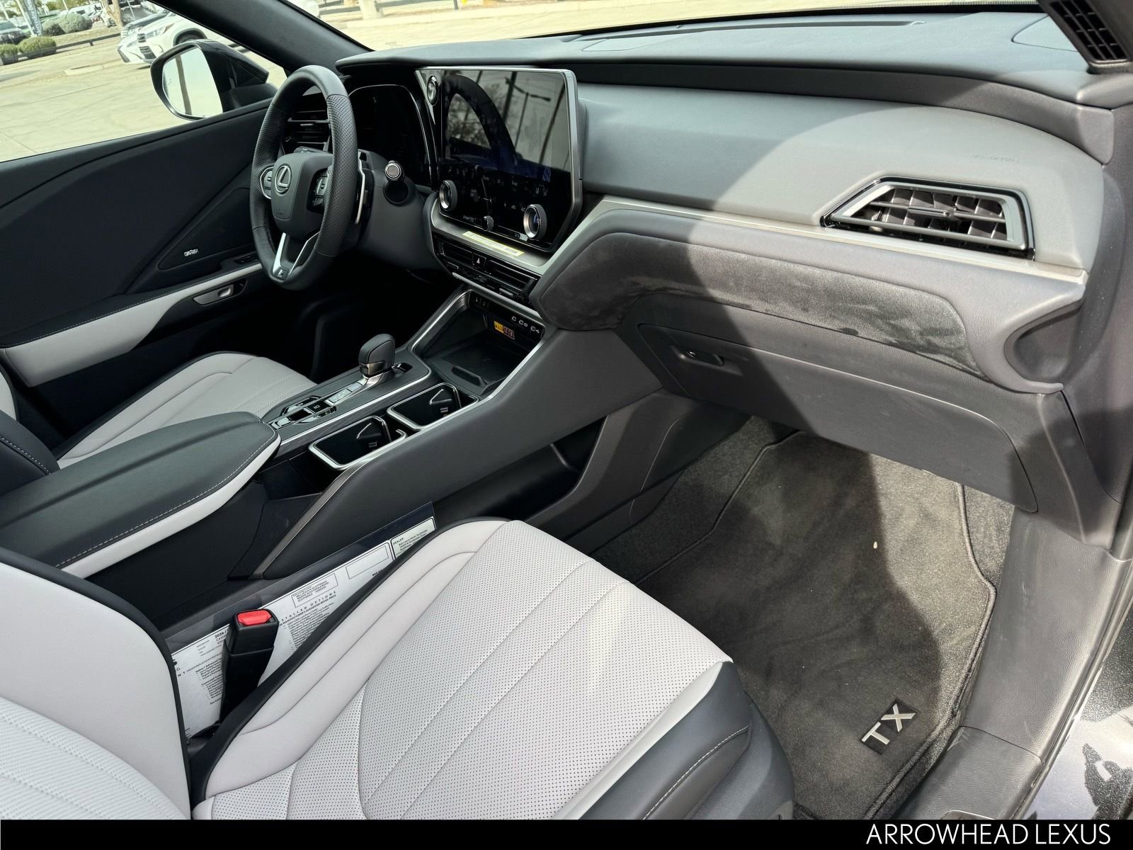 New 2026 Lexus TX 500h AWD image 11